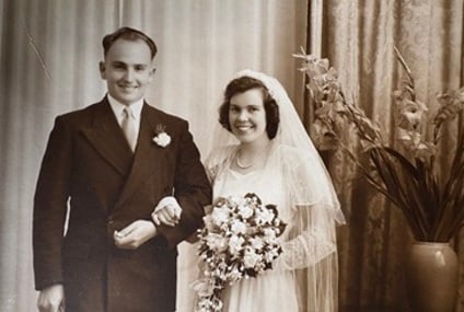 Dot and Doug on their wedding day_.jpg Dot and Doug on their wedding day_.jpg