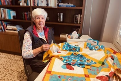 Wendy with her quilting project__.jpg Wendy with her quilting project__.jpg